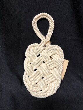 Rope trivet handmade in Maine